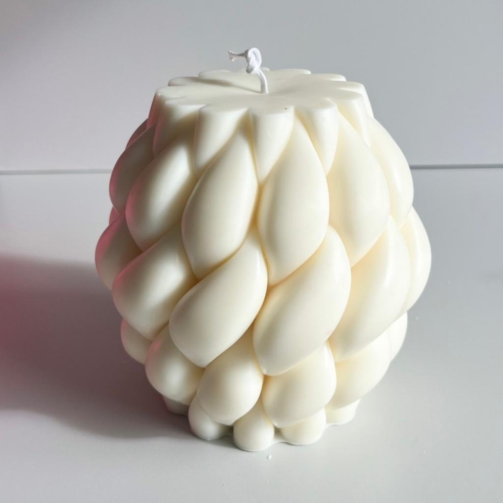 Yarn Decor Candle